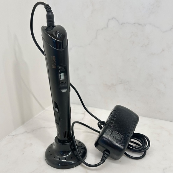 SkyWriter 3D Handheld 3D Printing Pen V2 - 11 Packs of Filament - Clean Nozzle! - Picture 3 of 10